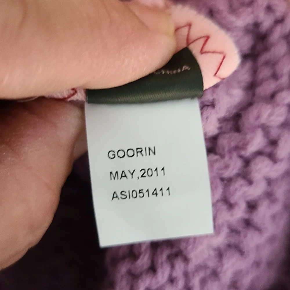 Goorin Bros Cableknit Crochet Soft Small Brim Beanie Hat Kids Girls M L